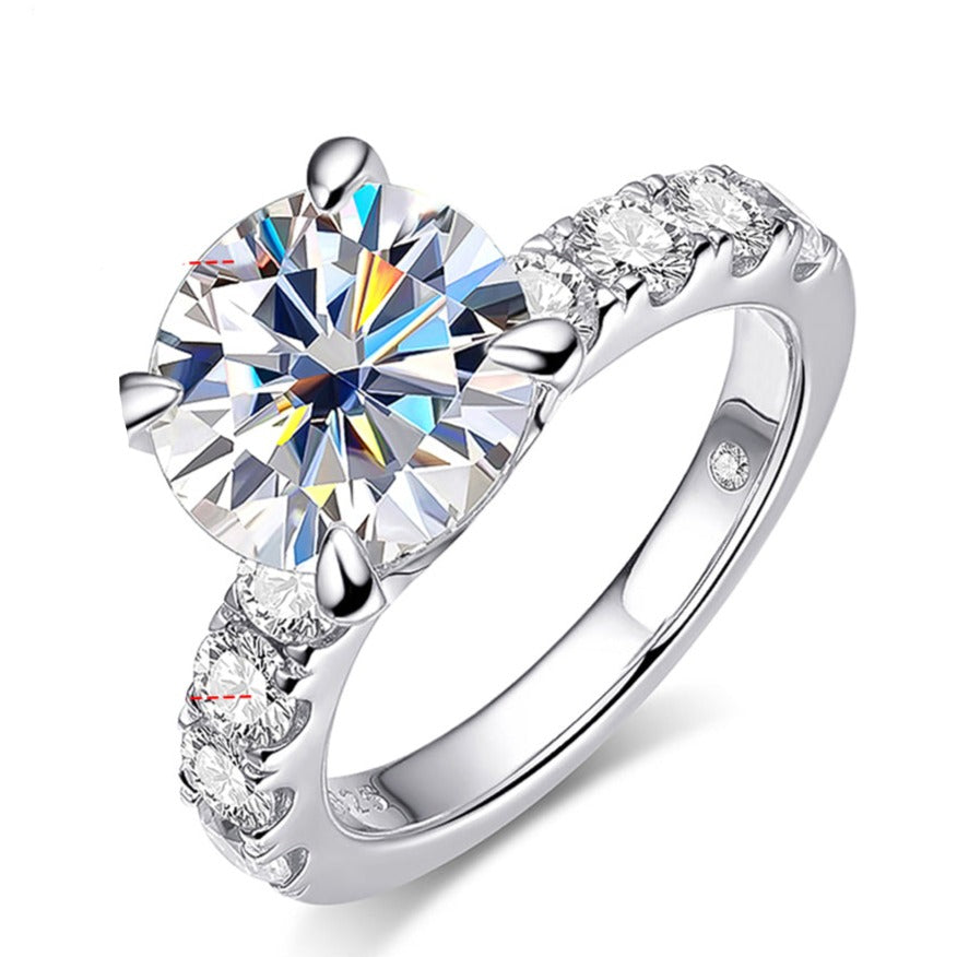 LaVALINI™ Moissanite Viviana Ring in 925 Sterling Silver