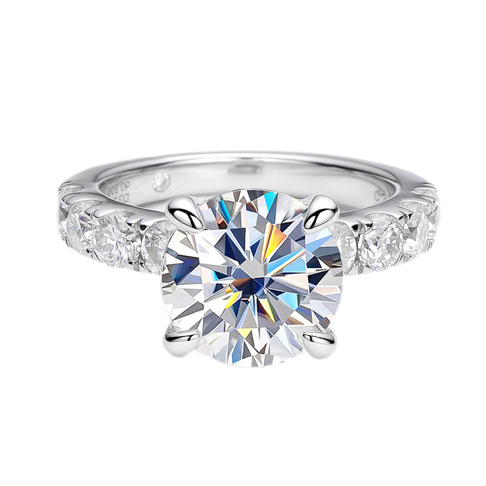 LaVALINI™ Moissanite Viviana Ring in 925 Sterling Silver