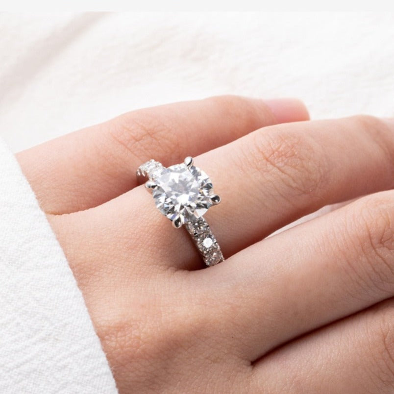 LaVALINI™ Moissanite Viviana Ring in 925 Sterling Silver